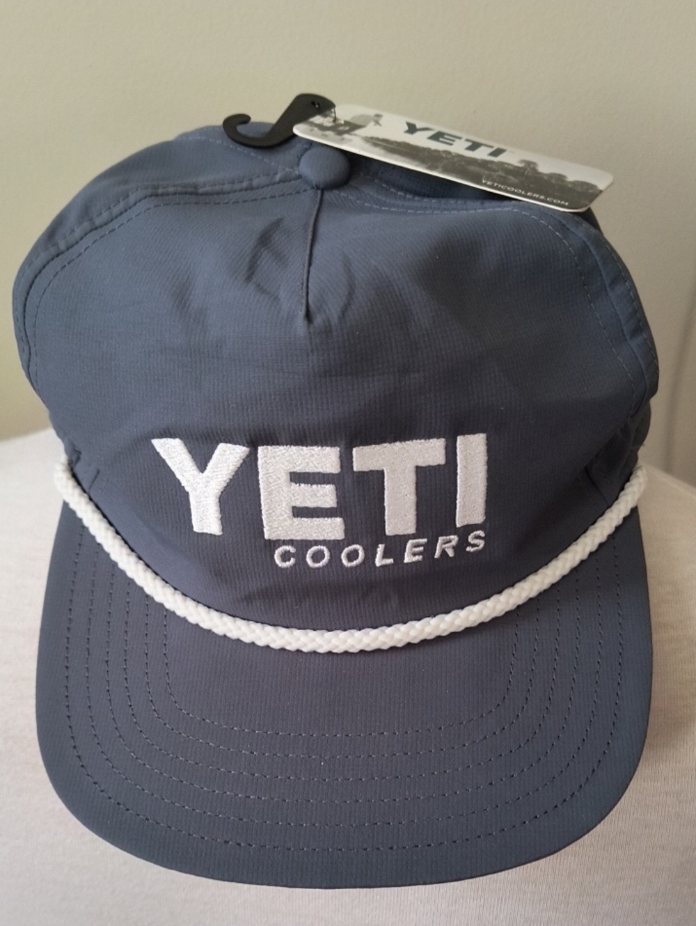 Yeti Men's Rope-Trim Cap in Slate with White Logo